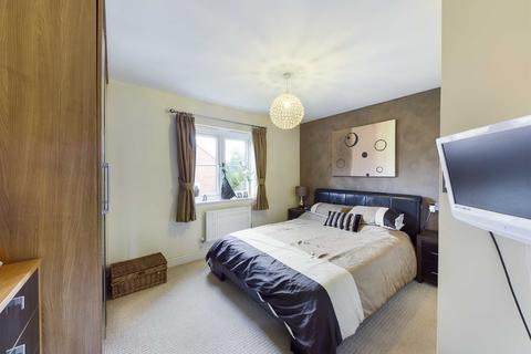 143 Woodvale Kingsway, Quedgeley, Gloucester, GL2 2BU
