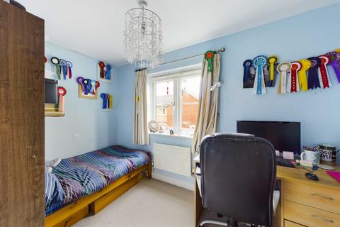 143 Woodvale Kingsway, Quedgeley, Gloucester, GL2 2BU