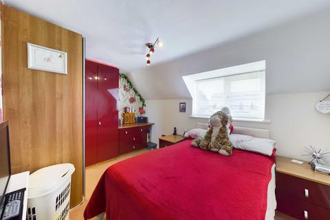 44 Apperley Drive, Quedgeley, Gloucester, GL2 4WP