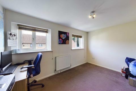 44 Apperley Drive, Quedgeley, Gloucester, GL2 4WP