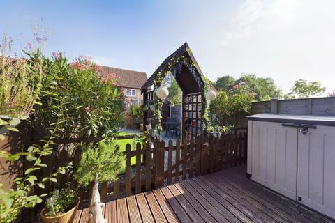 44 Apperley Drive, Quedgeley, Gloucester, GL2 4WP