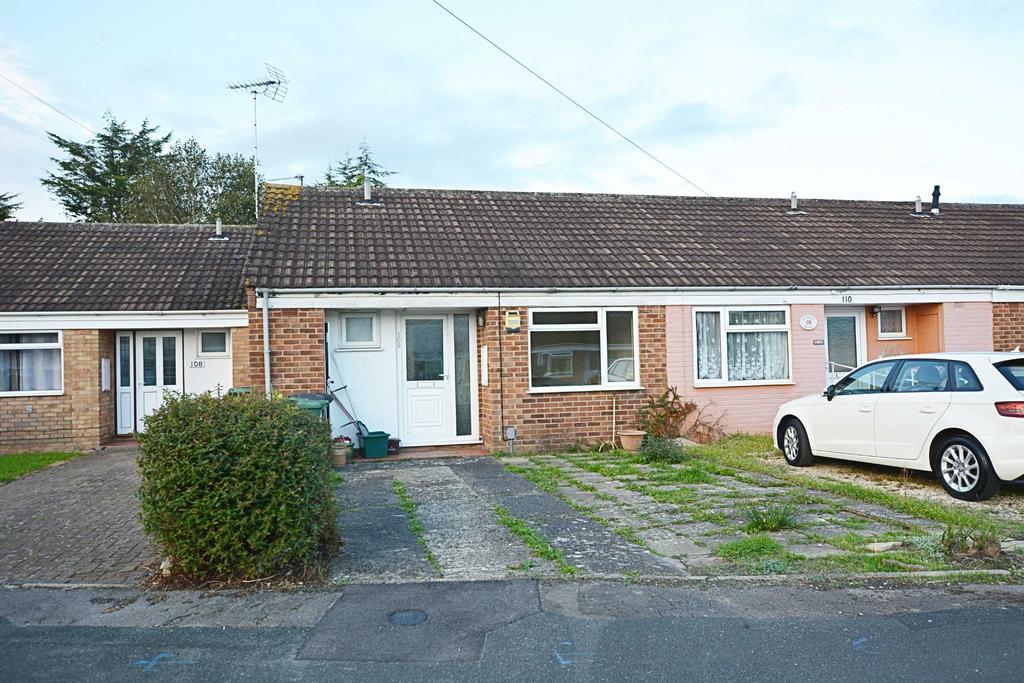 Fieldcourt Gardens, Quedgeley, Gloucester, GL2 2 bed bungalow £180,000