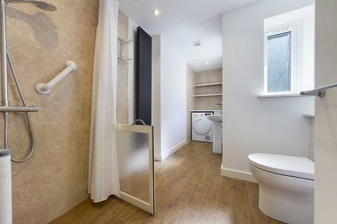 1 Dolphin Close, Worcester, WR2 6BG