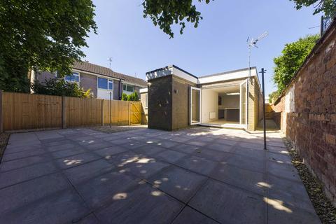 1 Dolphin Close, Worcester, WR2 6BG