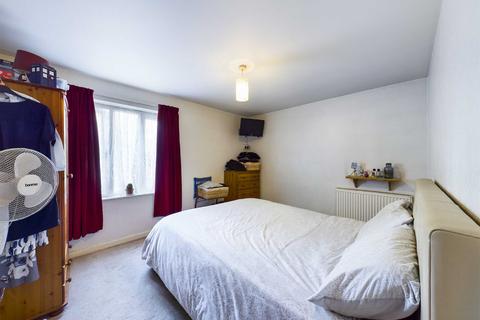 14 Bromwich Road, Worcester, WR2 4AA