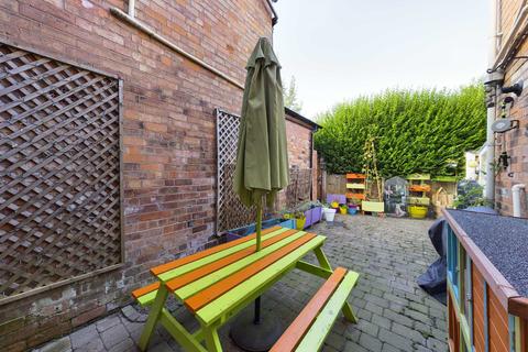 40 Lambert Road, Worcester, WR2 5DG