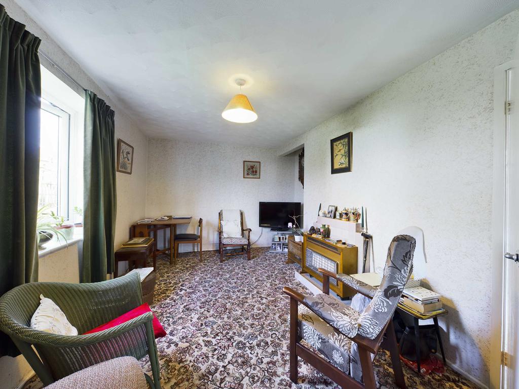 Crown Court, Kings Stanley, Gloucestershire, GL10 2 bed end of terrace