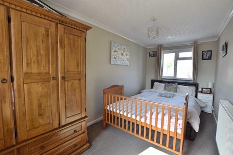 22 Dora Walk, Gloucester, GL1 4PP