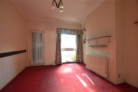 35 Hanman Road, Gloucester, GL1 4TG
