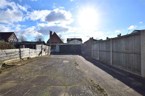 35 Hanman Road, Gloucester, GL1 4TG