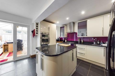 11 Massey Road, Gloucester, GL1 4LG