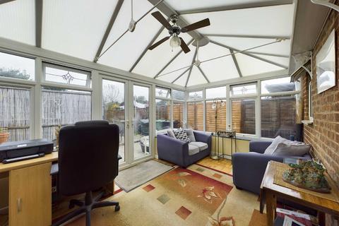 11 Massey Road, Gloucester, GL1 4LG
