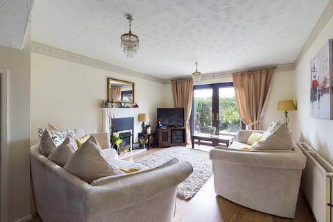 16 Podsmead Place, Gloucester, GL1 5PD