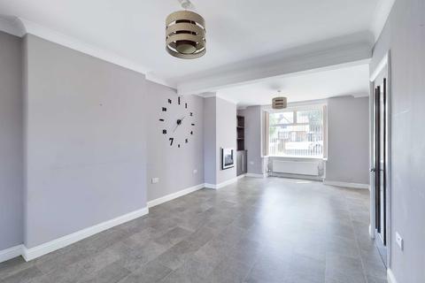 100 Finlay Road, Gloucester, GL4 6TP
