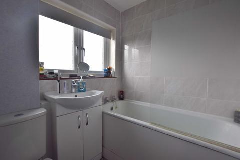 19 Windrush Road, Tuffley, Gloucester, GL4 0JR