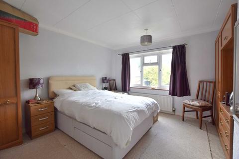 19 Windrush Road, Tuffley, Gloucester, GL4 0JR