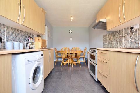 36 Campion Close, Gloucester, GL4 6YQ