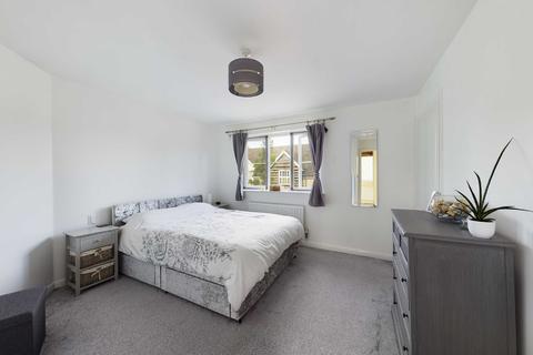 49 The Rushes, Tuffley, Gloucester, GL4 0TZ