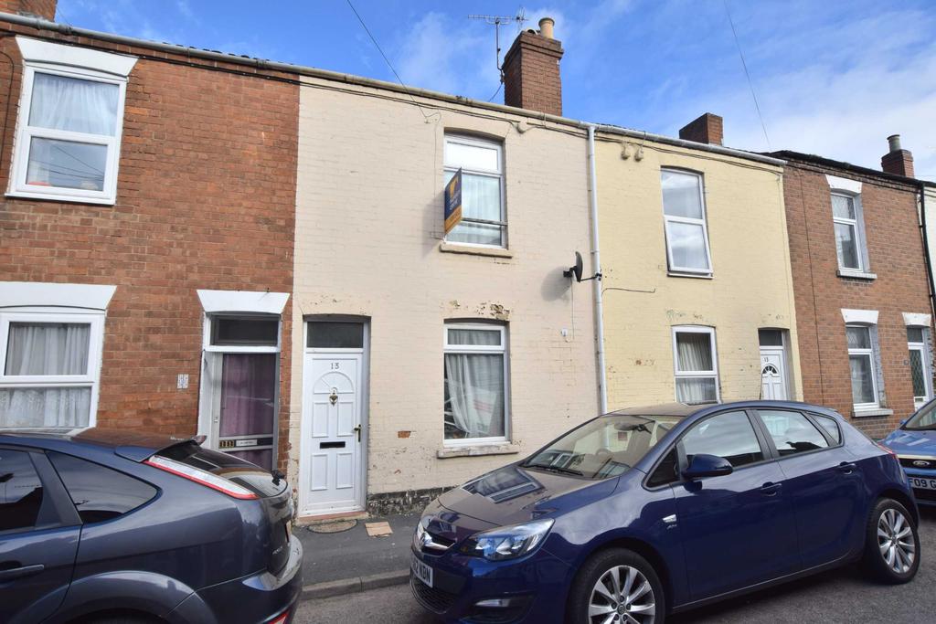 Robinhood Street, Gloucester, GL1 3 bed terraced house £150,000