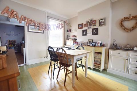 83 Stanley Road, Gloucester, GL1 5DQ