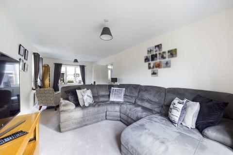 15 Manu Marble Way, Gloucester, GL1 5QZ