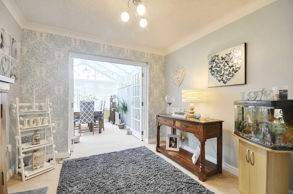 Lister Avenue, Worcester, WR4 4 bed detached house £350,000