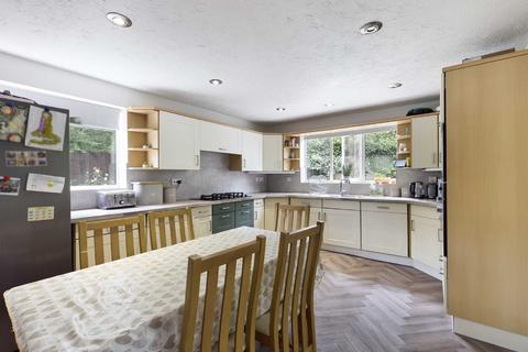 20 Cover Green, Home Meadow, Worcester, WR4 0JF