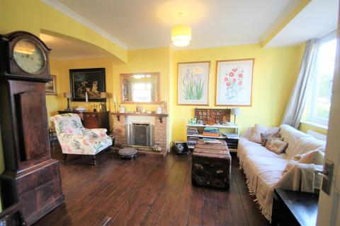 79 Beeston Way, Feltham, TW14 0EU