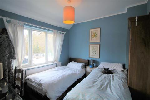 79 Beeston Way, Feltham, TW14 0EU