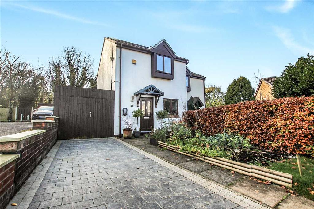 Carr Meadow, Bamber Bridge... 2 bed semidetached house £170,000