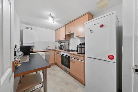1 bedroom flat for sale, Loxford, Ilford IG1 2PZ
