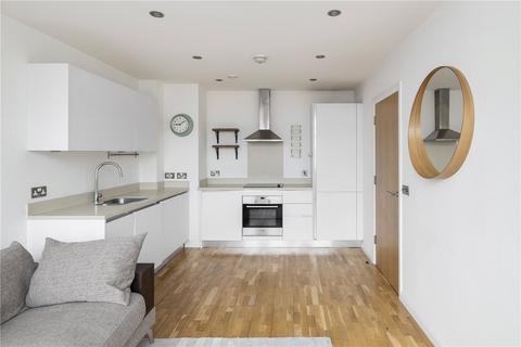1 bedroom apartment to rent - Streatham High Road, London, SW16