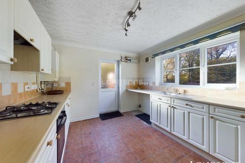 4 Bittern Close, Necton, Swaffham, PE37 8NP
