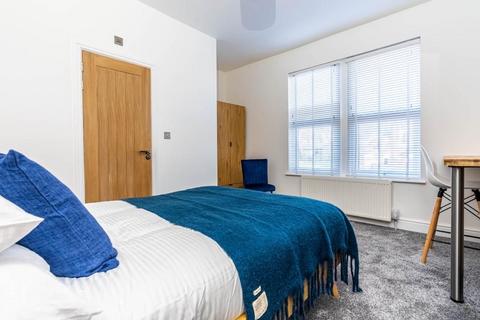 1 bedroom in a house share to rent, Chester Road, Sutton Coldfield, Birmingham, B73 5HL