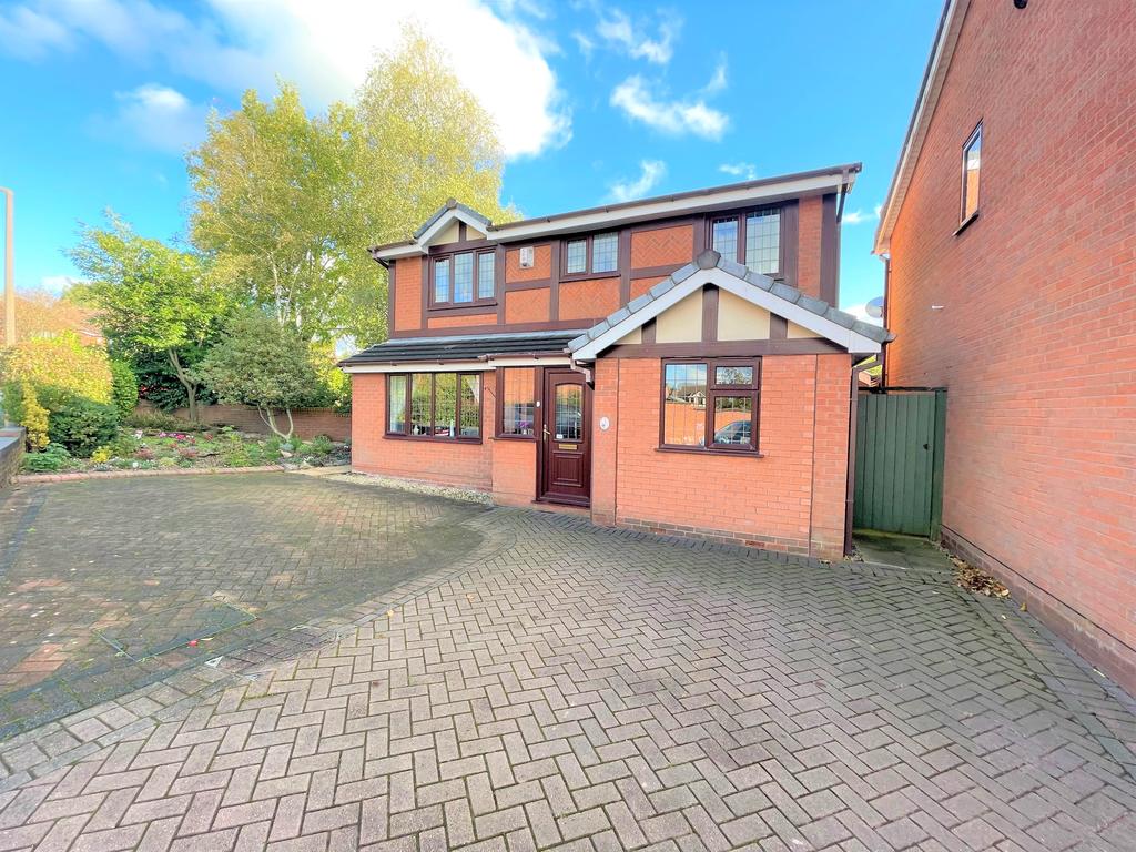 Asquith Drive, Cannock, WS11 7GG 4 bed detached house £335,000
