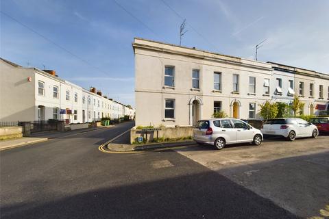 3 bedroom end of terrace house for sale - St. Pauls Parade, Cheltenham, Gloucestershire, GL50