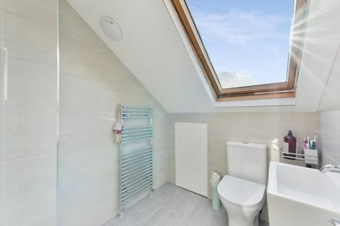 7 Biscay Road, London, W6 8JW