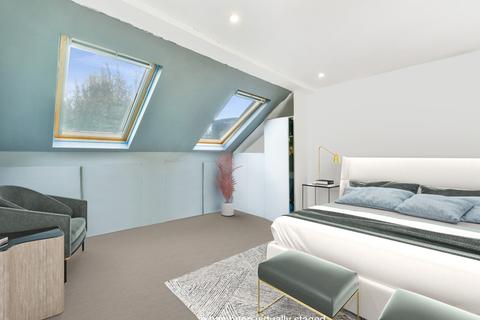 7 Biscay Road, London, W6 8JW