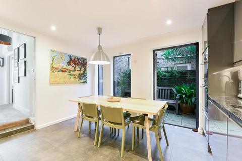 7 Biscay Road, London, W6 8JW