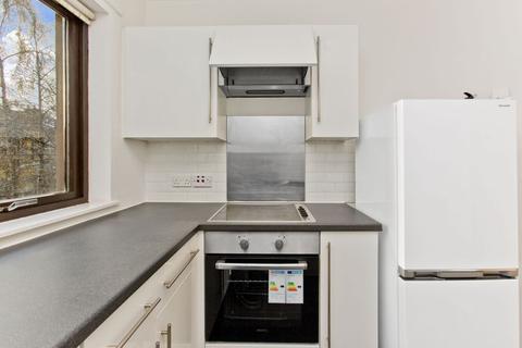 14/7 Sandport, Edinburgh, EH6 6PL