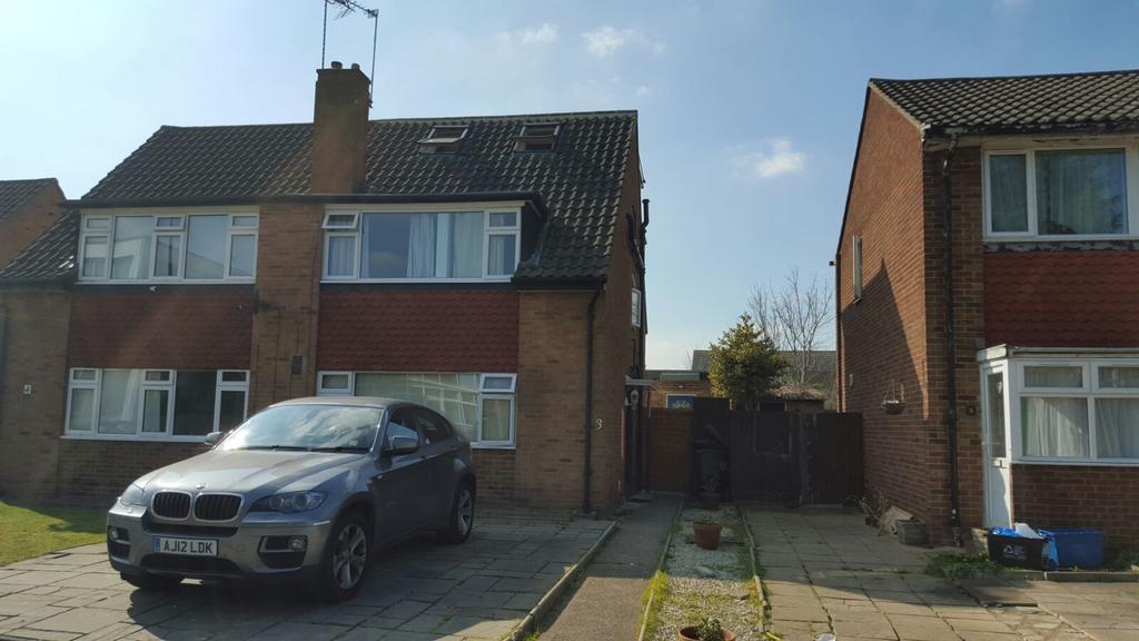 Ashdale Close, Twickenham, Greater London, TW2 3 bed semidetached