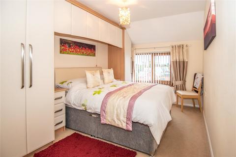 2 bedroom apartment for sale, The Crescent, Bromsgrove, B60