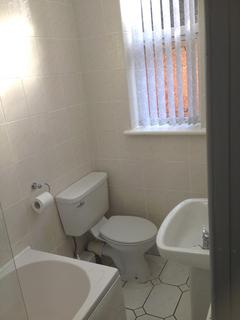 1 bedroom flat to rent, Lyndhurst Road, Wolverhampton WV3