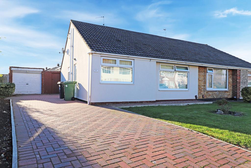 Turo Drive, Hartlepool, TS25 2 bed semidetached bungalow £165,000