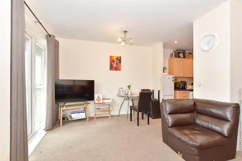 2 bedroom apartment for sale, High Street, Crawley, West Sussex