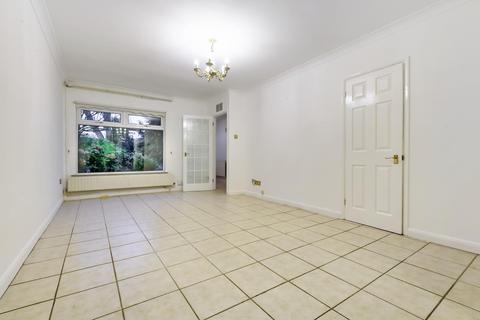 19 Cowper Road, Kingston Upon Thames, KT2 5PQ