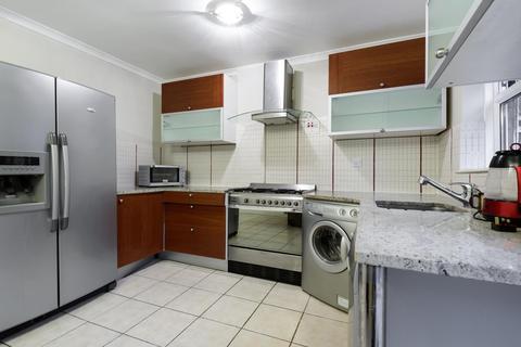 19 Cowper Road, Kingston Upon Thames, KT2 5PQ