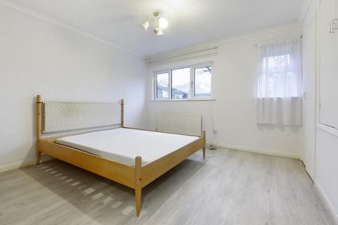 19 Cowper Road, Kingston Upon Thames, KT2 5PQ