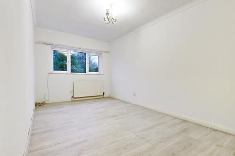 19 Cowper Road, Kingston Upon Thames, KT2 5PQ