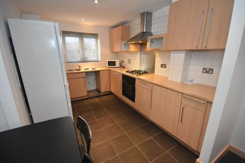 4 bedroom townhouse to rent, St Nicholas Road, Hulme, Manchester. M15 5JD.